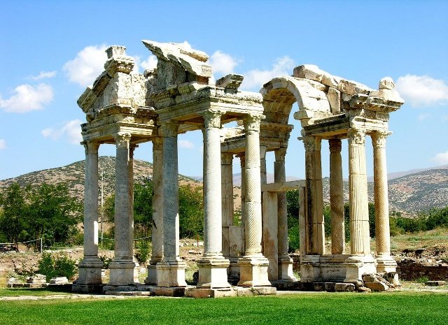 Kuşadası – Aphrodisias – Hierapolis – Pamukkale